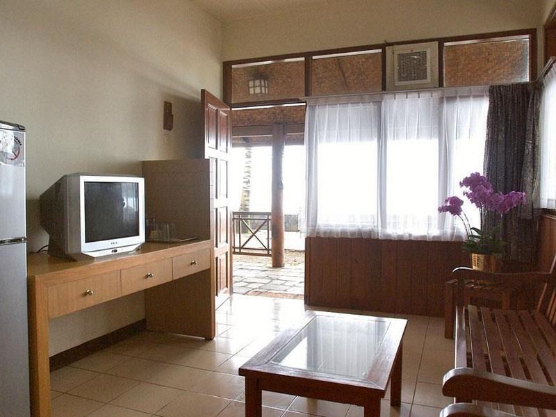 Pantai Indah Resort Hotel Barat Pangandaran Bagian luar foto