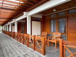 Pantai Indah Resort Hotel Barat Pangandaran Bagian luar foto