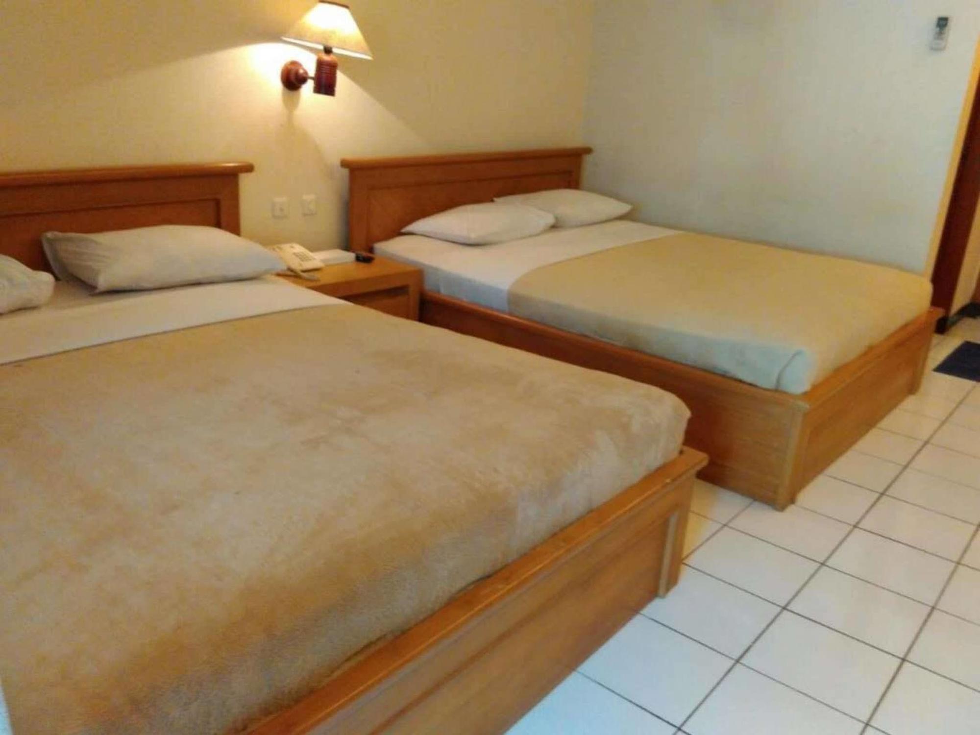 Pantai Indah Resort Hotel Barat Pangandaran Bagian luar foto